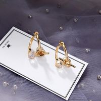 New Creative Knotted Earrings Fashion Personality Temperament Pearl Earrings main image 5