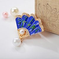 New Accessories Retro Fan Brooch Corsage Coat Pin Color Glaze Clothing Wholesale main image 5