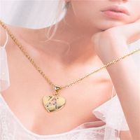 Croix-frontière Nouvelle Arrivée Accessoires Coloré Micro Strass Coeur D'amour Collier Anglais Lettre Pendentif Marée Clavicule Chaîne En Gros main image 5