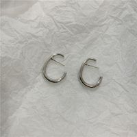 Korea Dongdaemun, Der Gleiche Stil, Einfacher Und Kalter Wind, Mode, Unregelmäßige Kerben, C-förmige Metall Ohrringe sku image 2