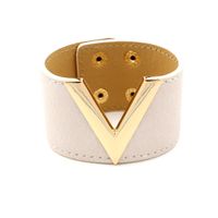 Europäische Und Amerikanische Mode Accessoires Koreanische Version Der Textur Pu-leder V-förmige Persönlichkeit Frauen Breites Armband Armband Mehrfarbig main image 5