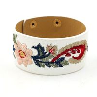 2018 Neues Armband Bestickte Cashew Blume Pu Leder Breites Armband Damen Druckknopf Armband Mehrfarbig Einteilig main image 1