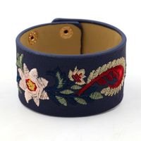 2018 Neues Armband Bestickte Cashew Blume Pu Leder Breites Armband Damen Druckknopf Armband Mehrfarbig Einteilig main image 4