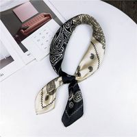 70 Small Square Towel Korean Paisley Assorted Colors Retro Chic Stewardess Scarf Hair Band Female Ornament Artistic Scarf Scarf main image 3