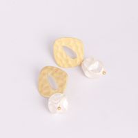 Matte Texture Metallic Alloy Stud Earrings Freshwater Pearl Minimalist Retro Dongdaemun Same Product Earrings For Women main image 10