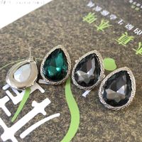 Aiguille Boucles D'oreilles Goutte D'eau Strass Pierres Précieuses Boucles D'oreilles Vert Gris Boucles D'oreilles Usine Fourniture En Gros Personnalisé Boucles D'oreilles main image 6