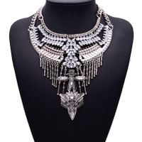 Europäische Und Amerikanische Mode Beliebte Weibliche Übertreibung Halskette Luxus Diamant Lange Schlüsselbein Kette Yiwu Schmuck Großhandel main image 3
