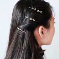Mode Simple Coréenne Style Polyvalent Tête Accessoires Faits À La Main Symbole Simple Cheveux Clip Bar En Forme De Clip Cheveux Accessoires main image 1