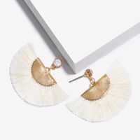 Koreanische Mode Exquisite Und Kleine Weibliche Legierung Quaste Ohrringe Einfache Diamant Fächerförmige Bonbon Farbene Ohrringe Ern22 sku image 1