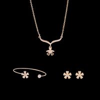Heißer Verkauf Europäischer Und Amerikanischer Schmuck Dreiteiliges Set Aus Legierung Diamant Blumen Form Halskette Ohrringe Armband Exquisites Set main image 3