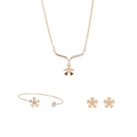 Heißer Verkauf Europäischer Und Amerikanischer Schmuck Dreiteiliges Set Aus Legierung Diamant Blumen Form Halskette Ohrringe Armband Exquisites Set main image 7