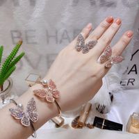 Nouvelle Mode Japonaise Et Coréenne Main Anneau Ouvert Réglable Bracelet Femelle Rose Zircon Creux Perle Papillon Bracelet main image 4