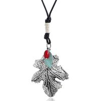 Punk Croix-frontière Vendu Bijoux Personnalisé Rétro Long Collier Chandail Chaîne De Femmes Simple Leaf All-correspondant Gracieux Collier sku image 1