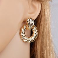 Womens Twist Geometric Alloy Earrings Nhbq125281 main image 3