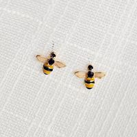 Petite Abeille Suspendus Boucles D'oreilles Longues Boucles D'oreilles Élégantes Femmes Personnalisé Pendentif Boucles D'oreilles Simple Boucles D'oreilles Pour Fashionista De Tous-match Boucles D'oreilles Style Coréen main image 5