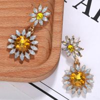 2019 Sommer Coole Kreative Diamant Ohrringe Europäische Und Amerikanische Übertriebene Wilde Diamant Edelsteine Blumen Weibliche Ohrringe main image 5