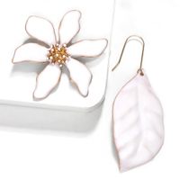 Fashion Flowers And Leaf Shaped Asymmetrical Earrings Nhjq136256 main image 2