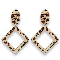 Européenne Et Américaine De La Mode Rétro Boucles D'oreilles Élégant Carré Acétate Acrylique Géométrique Oreille Goujons Boucles D'oreilles En Résine Gros main image 13