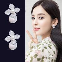 Temperament Zirkon Süße Kleine Blumen Ohrringe Im Koreanischen Stil 925 Silber Nadel Kurze Mutter Geschenk All-match Blumen Perlen Ohrringe main image 2