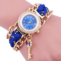 2017 Nouveau Enroulement Bracelet Montre Clé Pendentif Diamant Étudiant Punk Style Coréen Mode Rétro Femmes De Montre main image 6