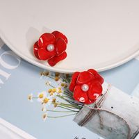 52122   Hot Sale Einfache Ohrringe Tropföl Blüten Blätter Simulierte Perlen Ohrringe Europäische Und Amerikanische Blumen Ohrringe main image 4