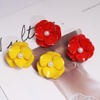 52122   Hot Sale Einfache Ohrringe Tropföl Blüten Blätter Simulierte Perlen Ohrringe Europäische Und Amerikanische Blumen Ohrringe main image 5