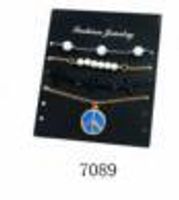 Armband Europäischer Und Amerikanischer Stil Love Logo Liebe Legierung Runde Stück Perlen Armband Stern Mond Quaste Armband sku image 4