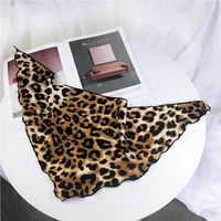 Korean Printed Leopard Triangle Small Scarf Nhmn138590 main image 5