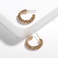 Même Produit Sur Site Officiel Super Chaude C-en Forme Alliage Bijoux Boucles D'oreilles Européen Et Américain Exagérée Polyvalent Des Femmes Anneau Boucles D'oreilles En Gros main image 5