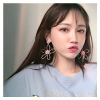 Koreanische Persönlichkeit Einfache Blumen Ohrringe Grenz Überschreitende Reis Perlen Blumen Kern Ohrringe Weibliche Pendant main image 1