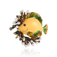 European And American New Marine Fish Corsage Accessories Coral Pearl Fish Dripping Oil Pearl Brooch Hot Wholesale main image 1