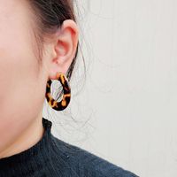 Fashion C Shape Artificial Gemstones Earrings Ear Studs main image 3