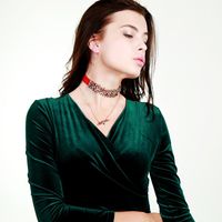 Qingdao Bijoux Mode Européenne Et Américaine En Gros Flanelle Choker Gem Fleur Oiseau Pendentif Double Collier De Couche Femmes main image 3