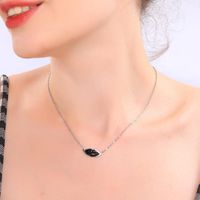 À La Mode Personnalité Collier Pendentif Longue Sauvage Clavicule Chaîne Femelle Européen Et Américain Rouge Lèvres Collier X971415d main image 1