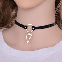 Mode Coréenne Simple Géométrique Triangle Pendentif Collier Chandail Chaîne Vintage Double Couche De Velours Bande Collier Ornement main image 2