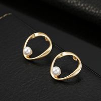 Korean Style Simple Graceful Ins Style Metal Stud Earrings Irregular With Personality Round Pearl Earrings For Women All-matching main image 3