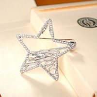 Fashion Micro-inlaid Aaa Zircon Copper Plated Five-pointed Star Brooch Nhlj145733 main image 4