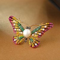 2019 Nouvelle Mode Couleur Cristal Autrichien Papillon Broche Alliage Broches Accessoires En Gros 850066 main image 2
