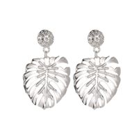 Européen Et Américain De Mode Évidé Plume Goujons Feuille En Forme De Boucles D'oreilles Rétro Style Ethnique Boucles D'oreilles Boucles D'oreilles Exclusive Pour Croix-frontière sku image 2