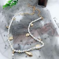 Hersteller Liefern Europäische Und Amerikanische Übertriebene Weiße Unregelmäßige Künstliche Perlenkette Metall Anhänger Dekorative Halskette Pullover Kette main image 5