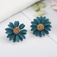 Kleine Frische Chrysanthemen Blumen Ohrringe Koreanische Einfache Ohrringe Ein Temperament Ohrringe Frauen Fabrik Direkt Vertrieb main image 5
