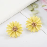 Colored Chrysanthemum Flower Earrings Yellow Green Pink Nhpf141083 sku image 3
