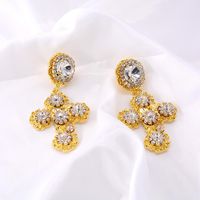 Neues Barockes Mädchen Kristall Kreuz Ohrringe Weibliches Temperament Koreanische Persönlichkeit Perlen Diamant Ohrringe Frauen Großhandel main image 3