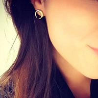 Koreanische Mode Einfache Mond Gebogene Legierung Glänzende Ohrringe Damen Halbmond Ohrringe Europäische Und Amerikanische Grenz Überschreitende Heiße Verkäufe main image 7