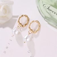 Simple Asian Gold Geometric Wavy Pearl Earrings Nhdp151890 main image 6
