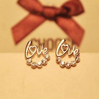 Koreanische Mode Love Buchstaben Ohrringe Koreanische Legierung Diamant Ohrringe 2 Yuan Shop Angebot Stand Ohrringe Großhandel main image 1
