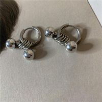 Simple And Cool Wind Play Cool Punk Niche Earrings Nhyq154244 sku image 1