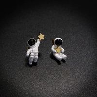 Lustige Und Niedliche Cartoon Astronaut Ohrringe 925 Silbern Adel Temperament Mädchen Astronauten Ohrringe Mode All-match Ohrringe main image 2