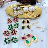 Hersteller Liefern Eine Vielzahl Von Ohrringe, Rote Und Grüne Glasur Blumen Ohrringe, Ohrringe, Weiße Perlen Ohrringe, Herzförmige Ohrringe main image 1