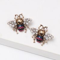 New Bee Pearl Stud Earrings Nhjj155432 main image 1